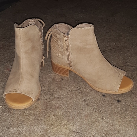 Kids - Picture 1 of 2